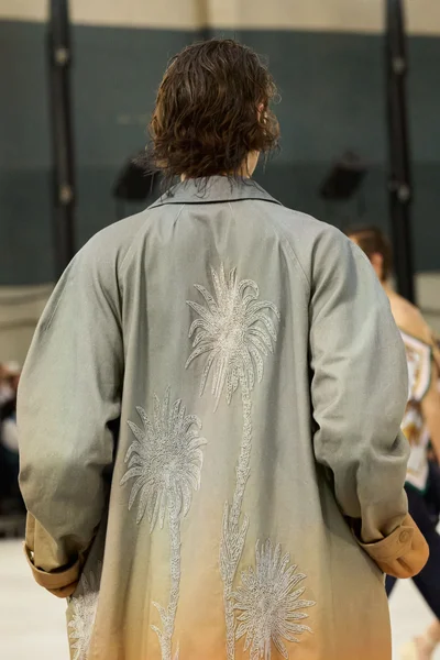 Look 96